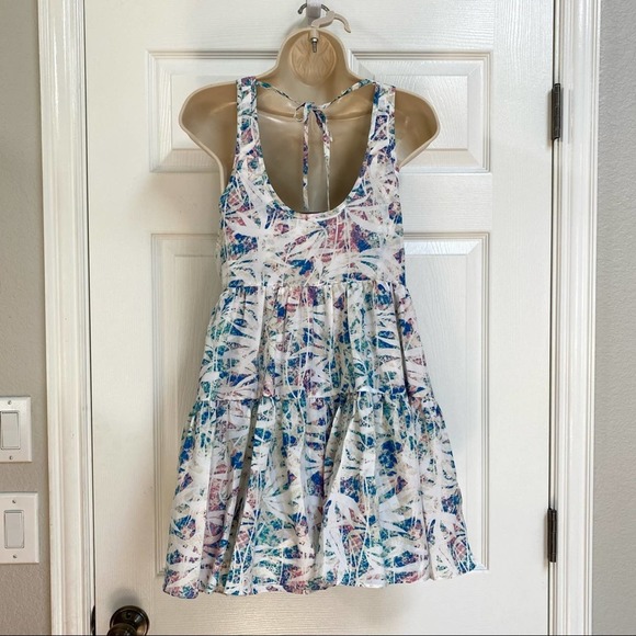 LOVERS + FRIENDS Silky Tiered Watercolor Ruffle Mini Dress Size XS - Picture 5 of 10